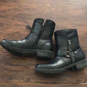 Clarks- Very gently used ankle boots